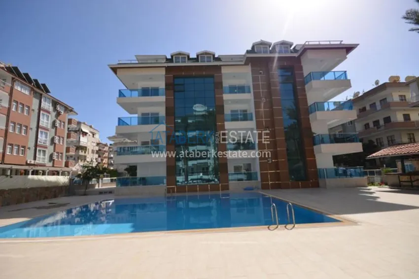 Three-room apartment with access to the garden near Cleopatra beach 2 