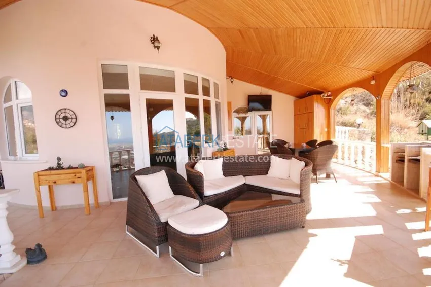 Luxury villa with stunning views of the mountains and the sea! 9 