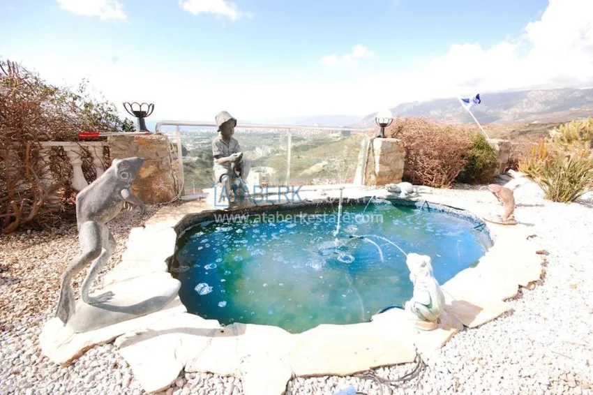 Luxury villa with stunning views of the mountains and the sea! 11 