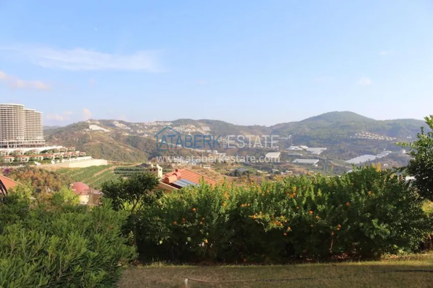 Rent a penthouse in the famous 5 star complex in Gold City 6 