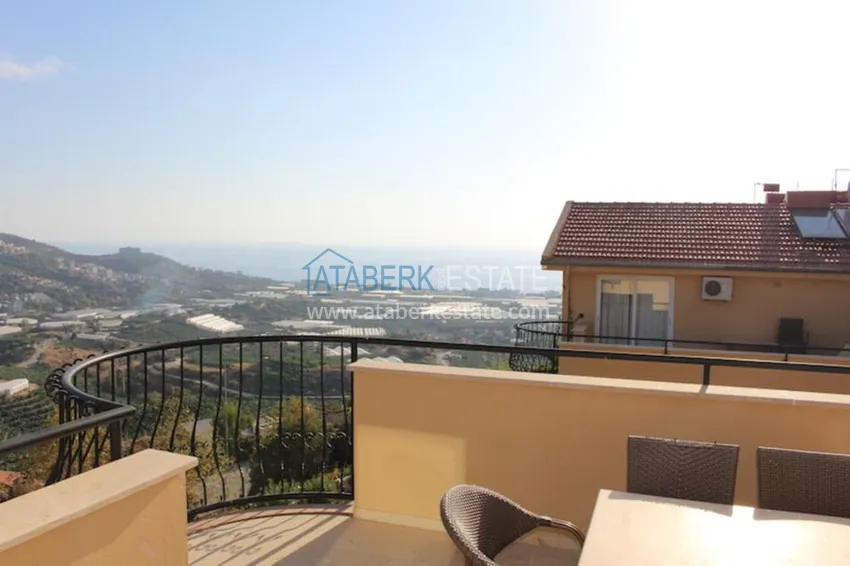 Purchase  Rent a penthouse in the famous 5 star complex in Gold City 10 