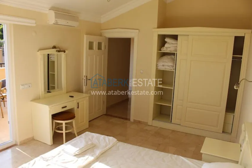 Purchase  Rent a penthouse in the famous 5 star complex in Gold City 12 