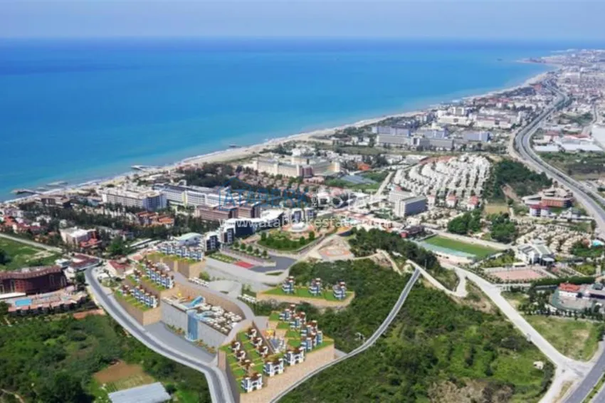 Premium complex with panoramic sea views 8