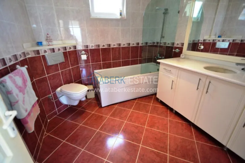 Purchase Three-storey 4+2 villa with stunning views of the sea and Alanya Castle 12 