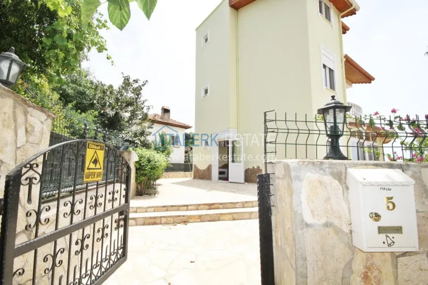 Private three-story villa with luxurious views and a private pool 4 