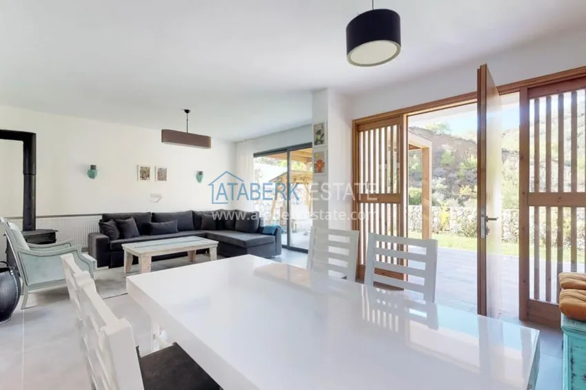 Purchase  Уникальные аутентичные дома в районе Беллапаис  1 