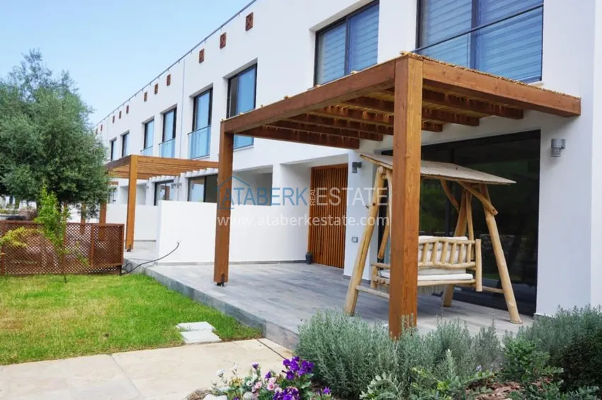 Purchase  Уникальные аутентичные дома в районе Беллапаис  16 