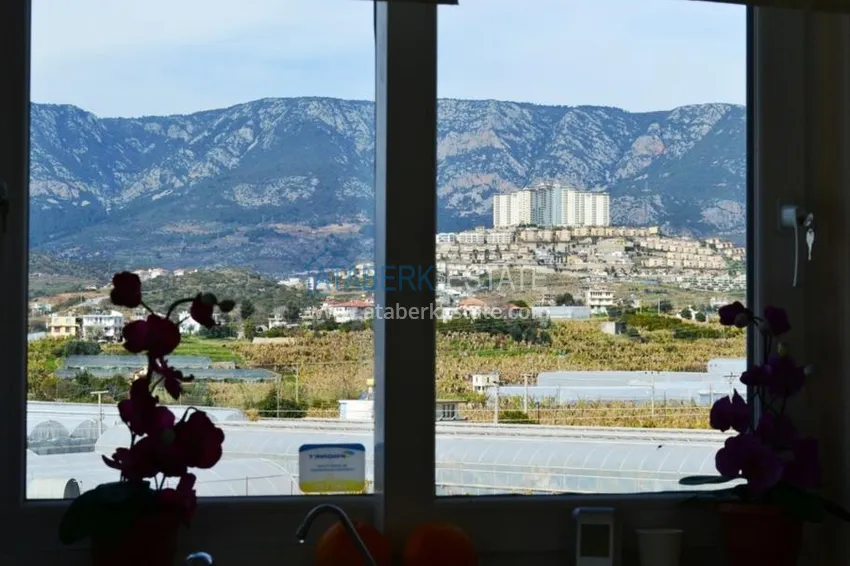 Purchase Villa from the owner with a garden in Kargicak 8 