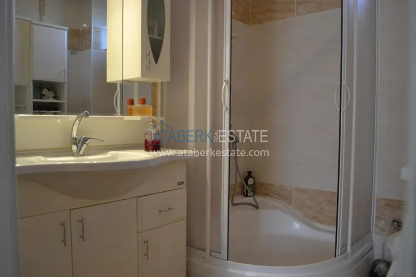 Purchase Villa from the owner with a garden in Kargicak 9 