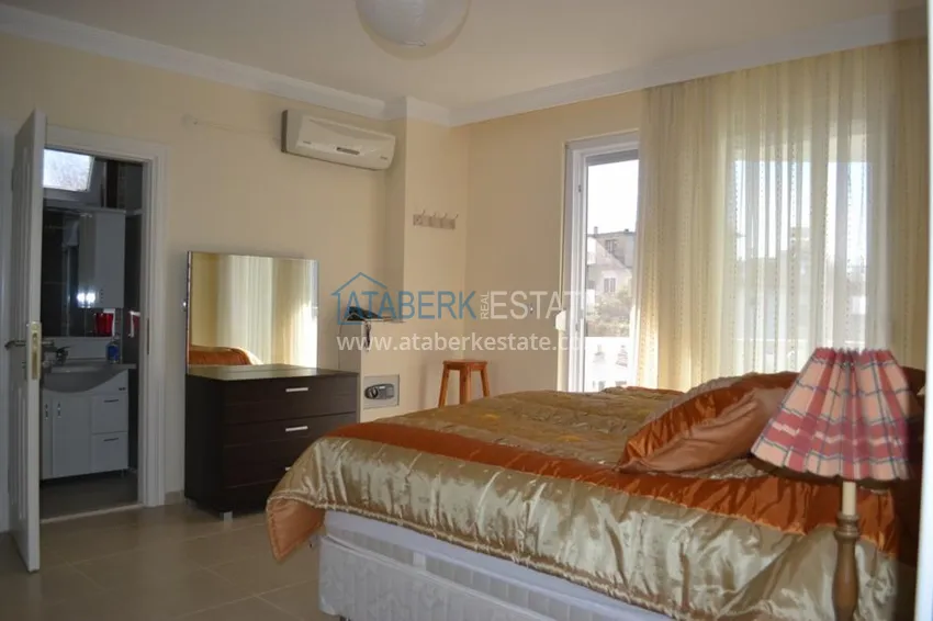 Purchase Villa from the owner with a garden in Kargicak 11 