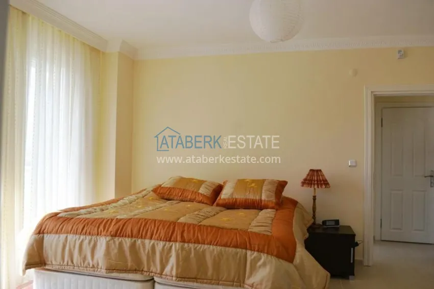 Purchase Villa from the owner with a garden in Kargicak 12 