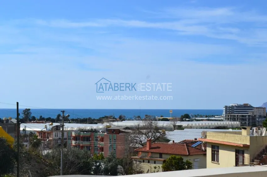 Purchase Villa from the owner with a garden in Kargicak 14 