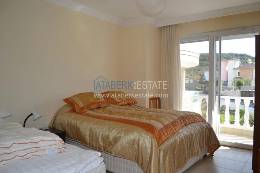 Purchase Villa from the owner with a garden in Kargicak 18 