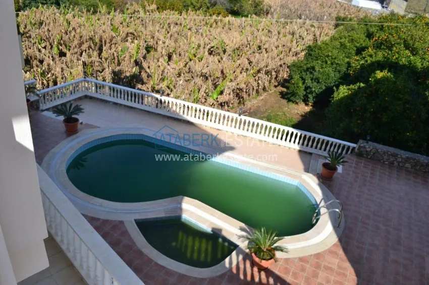 Purchase Villa from the owner with a garden in Kargicak 19 