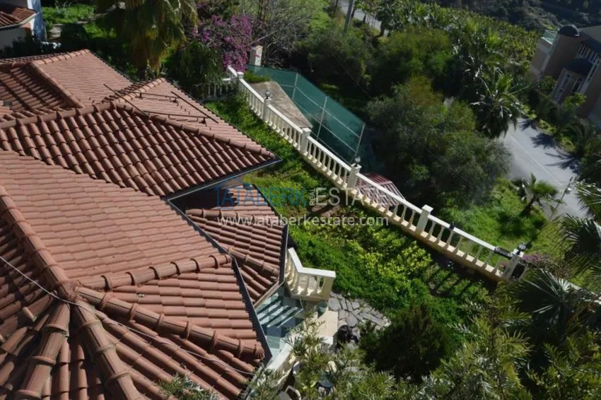 Отдельная вилла в районе Каргыджак 5 