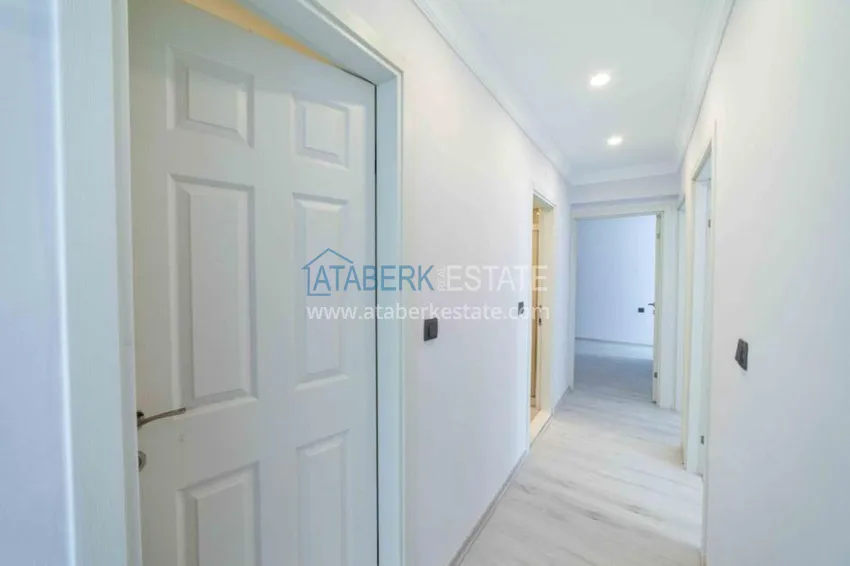 Purchase  Refurbished spacious flat with a separate kitchen  18 