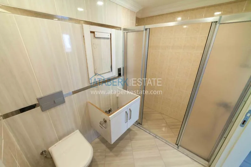 Purchase  Refurbished spacious flat with a separate kitchen  23 