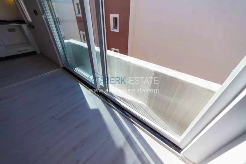 Purchase  Refurbished spacious flat with a separate kitchen  24 