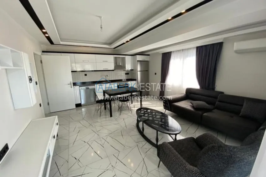 Apartment for seasonal rent near the famous Keykubat beach in the very center of the city No. 38 3 