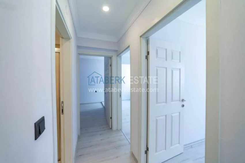 Purchase  Refurbished spacious flat with a separate kitchen  5 