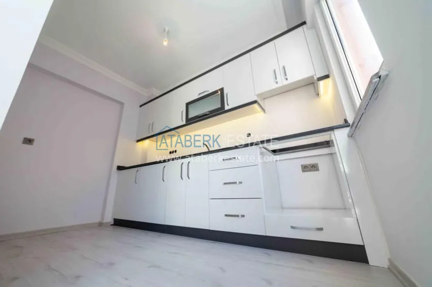 Purchase  Refurbished spacious flat with a separate kitchen  8 