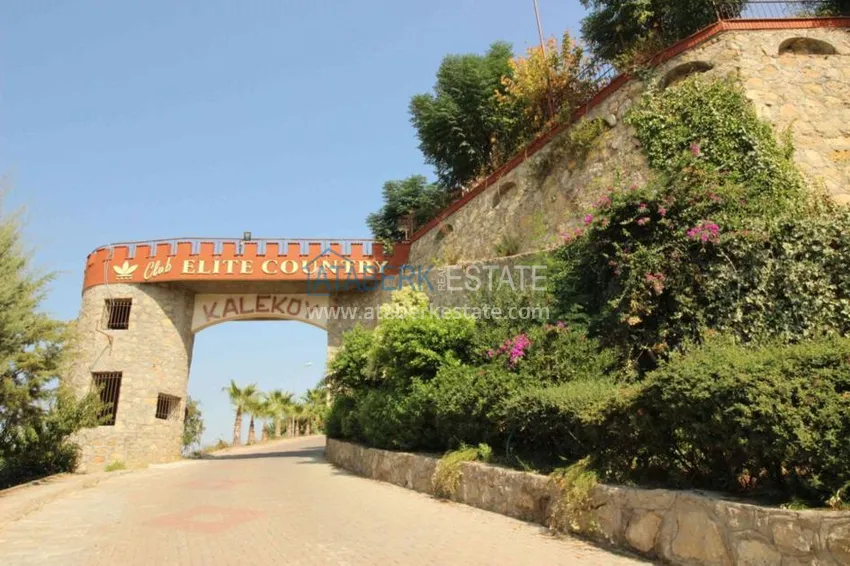 Cozy spacious apartment, overlooking the sea, is for sale 13 