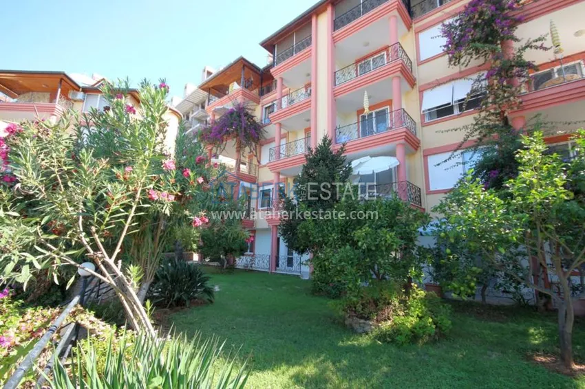 Spacious duplex with access to the garden, located 300 meters from the sea in Kestel 1 