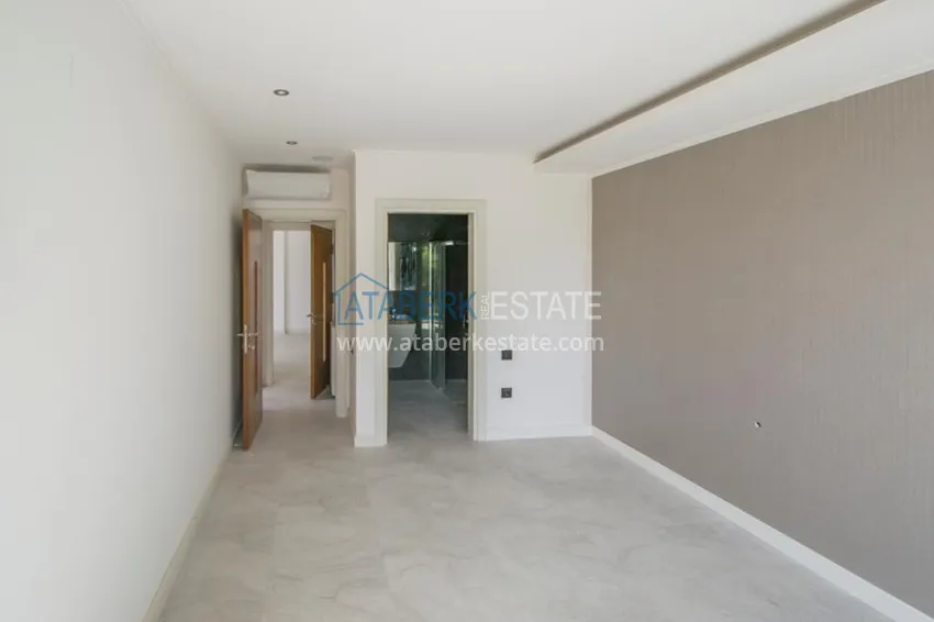 Purchase  VILLA AND EXCLUSIVE APARTMENTS WITH DIRECT VIEW ON THE MEDITERRANEAN SEA 20 