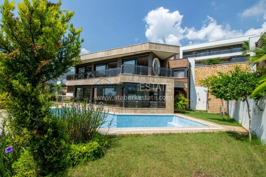 VILLA AND EXCLUSIVE APARTMENTS WITH DIRECT VIEW ON THE MEDITERRANEAN SEA 3 