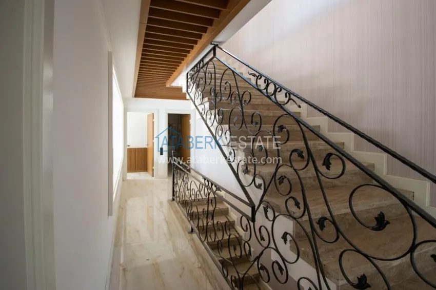 Purchase  VILLA AND EXCLUSIVE APARTMENTS WITH DIRECT VIEW ON THE MEDITERRANEAN SEA 11 