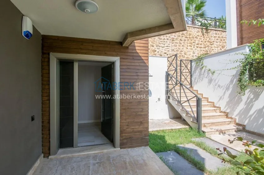 Purchase  VILLA AND EXCLUSIVE APARTMENTS WITH DIRECT VIEW ON THE MEDITERRANEAN SEA 12 