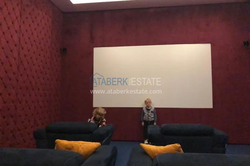 Apartments of various layouts in a luxury complex at prices from the developer in Mahmutlar 29 