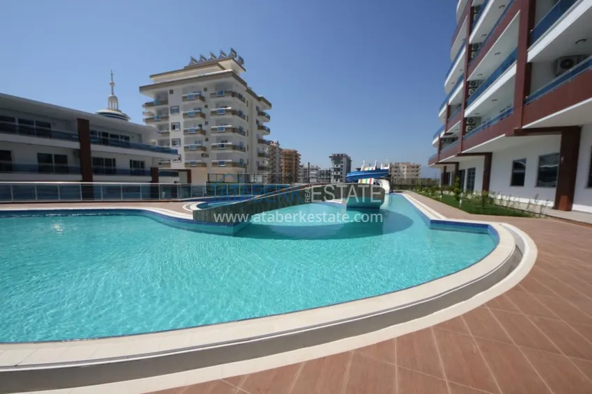 Apartments of various layouts in a luxury complex at prices from the developer in Mahmutlar 9 