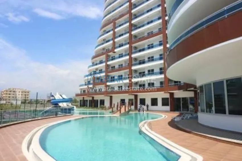 Apartments of various layouts in a luxury complex at prices from the developer in Mahmutlar 12 