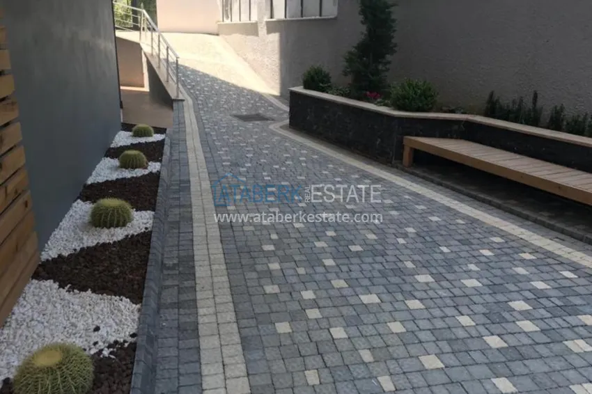 One-bedroom apartment for rent in the very center of Alanya No. 5 12 