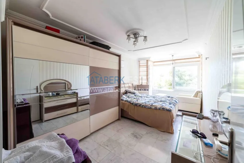 Purchase  Comfortable apartment in the center of Alanya with separate kitchen and furniture 13 