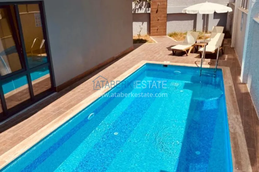 One-bedroom apartment for rent in the very center of Alanya No. 5 7 