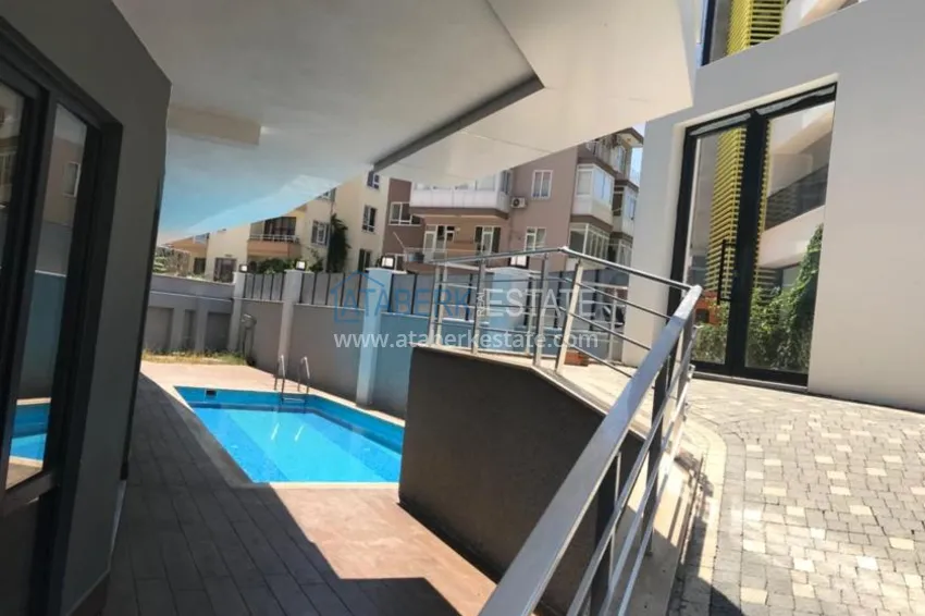 One-bedroom apartment for rent in the very center of Alanya No. 5 9 