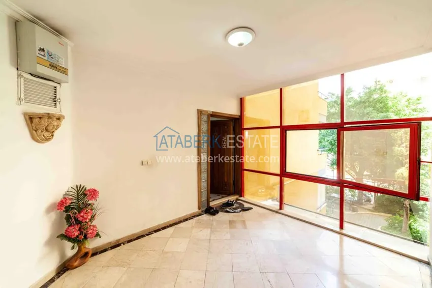 Comfortable apartment in the center of Alanya with separate kitchen and furniture 9 