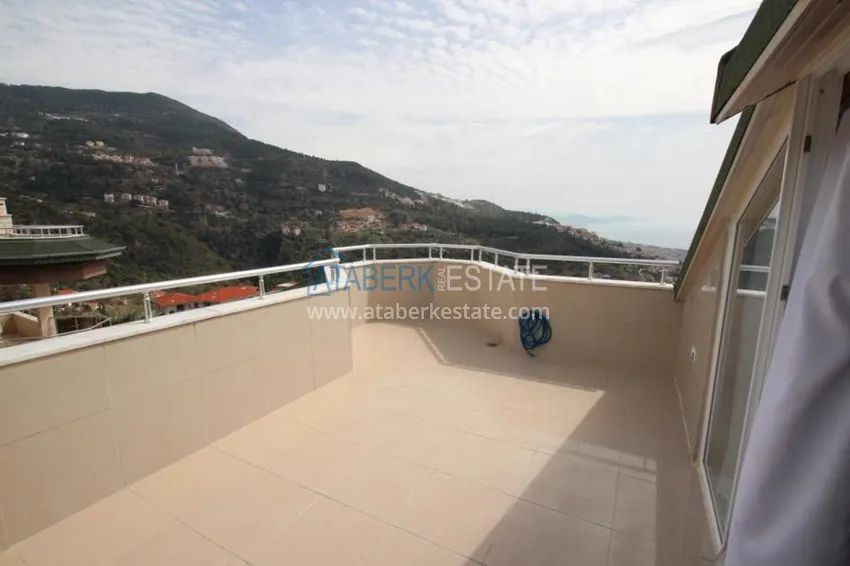 Purchase Complex, overlooking the sea and mountains and located in the mountains 24