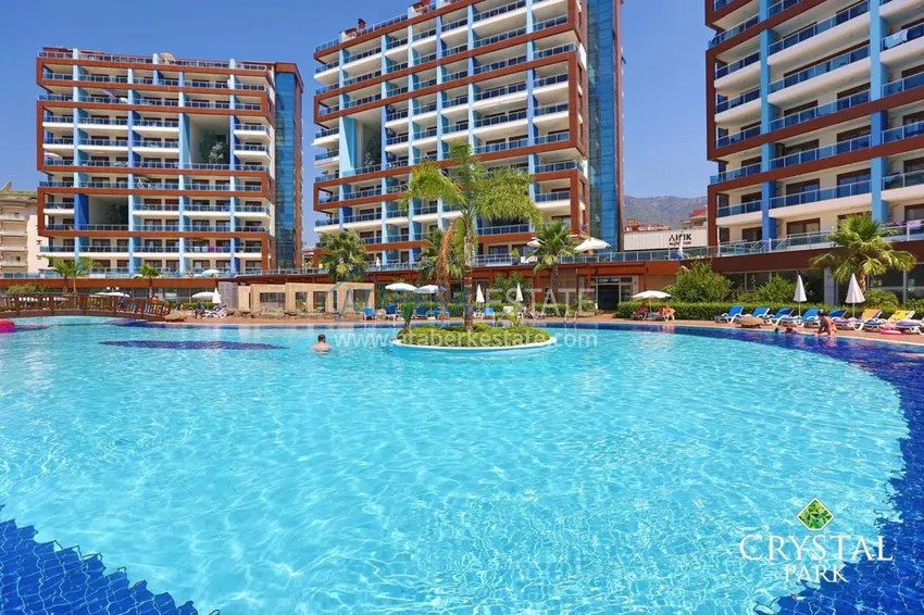 Элитная квартира с тремя спальня в шикарном комплексе в центре Алании 3 