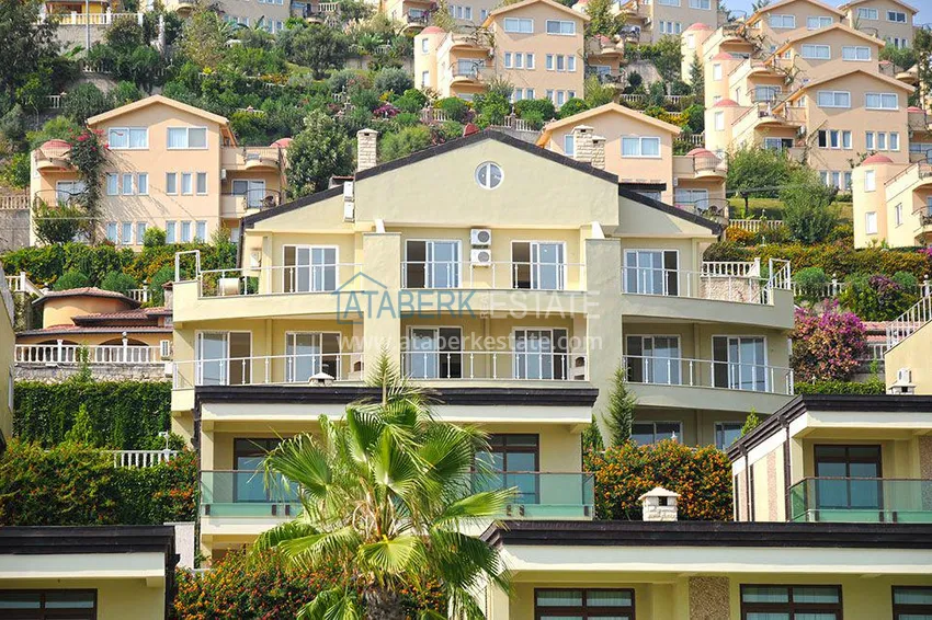 Rent a villa in Mahmutlar on the territory of the hotel complex 1 