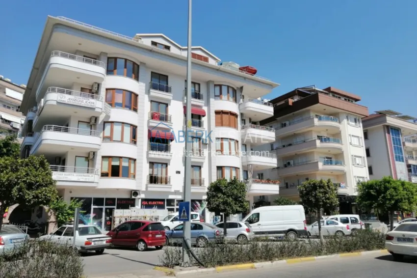 Apartment in Alanya with a separate kitchen in a residential complex 1 