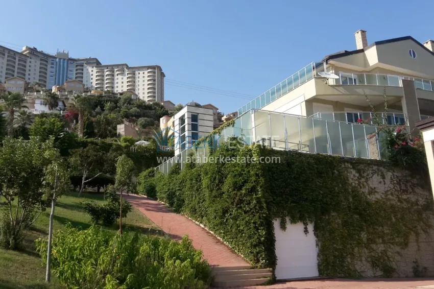 Rent a villa in Mahmutlar on the territory of the hotel complex 6 