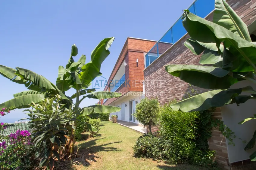 Villas in a unique complex 3 