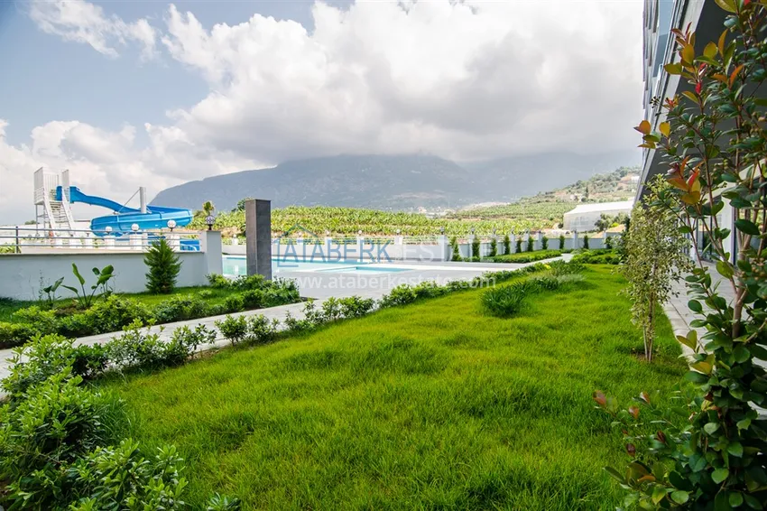 Penthouse apartment with mountain and sea views in Mahmutlar 4 