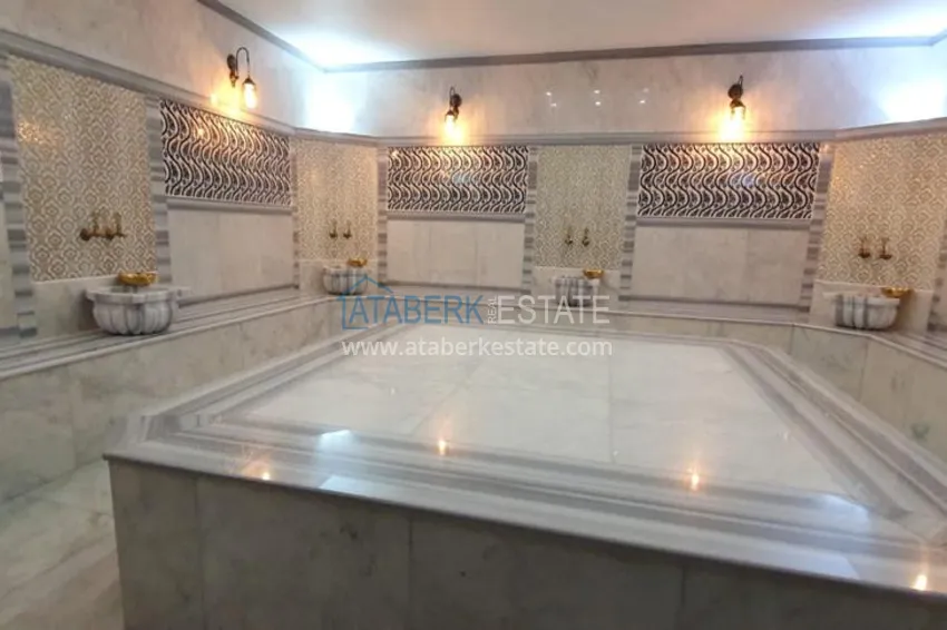 Penthouse apartment with mountain and sea views in Mahmutlar 38 