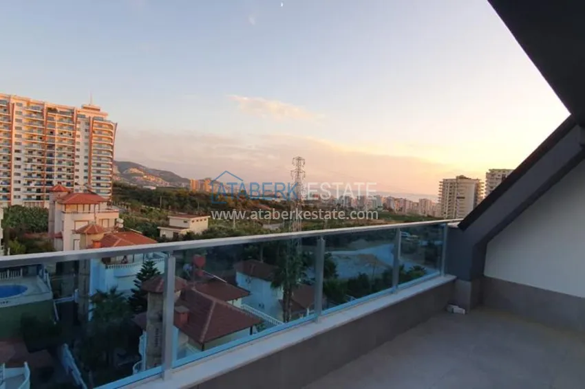 Purchase  Penthouse apartment with mountain and sea views in Mahmutlar 7 