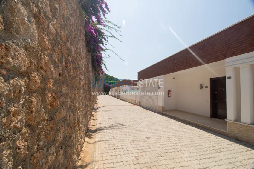 Villas in a unique complex 11 