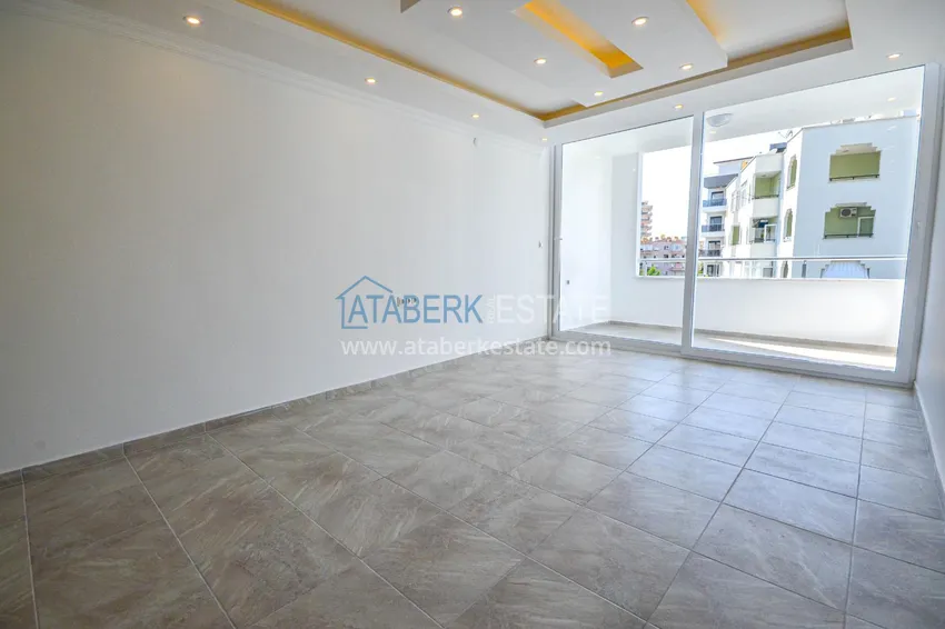 Newly refurbished flat in Mahmutlar 1 